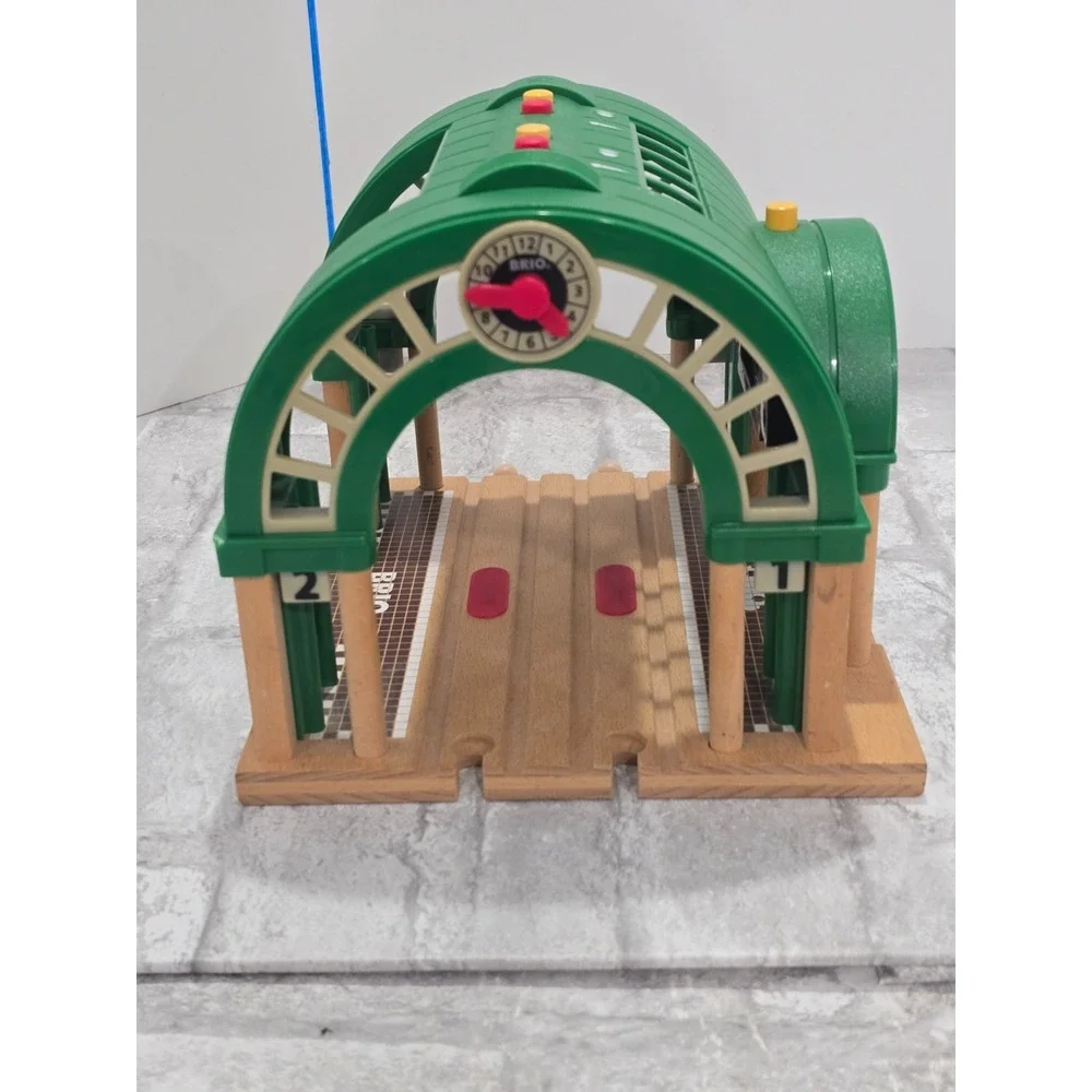 BRIO 33655 Train Central RR Station SOUNDS Microphones Working‎ VIDEO Flaw